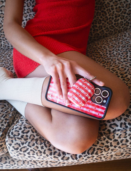 Red Gingham Hearts AirPodsAirpod Gen 3 Case