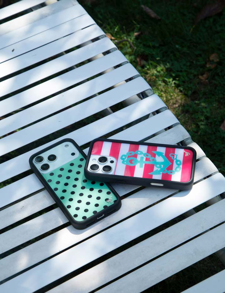 Polka Dot - Turquoise and Black iPhone 18 Pro Max Case