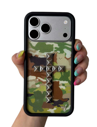 Stud Cross Cat Camo iPhone 18 Pro Max Case