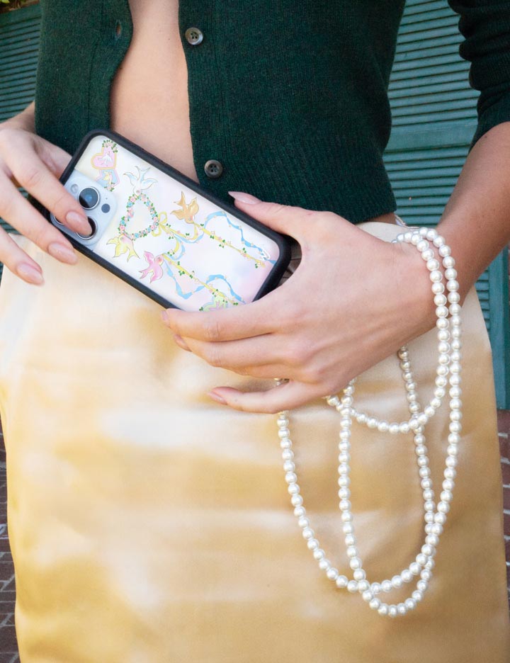 Dove Diaries iPhone Air Case