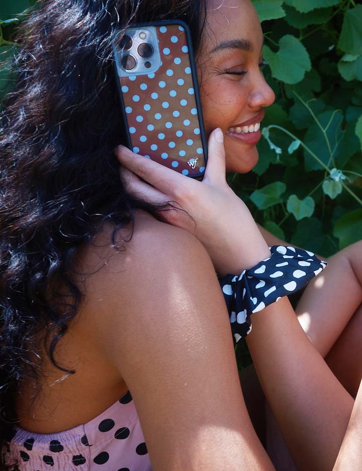 Polka Dot - Brown and Blue iPhone 18 Pro Case