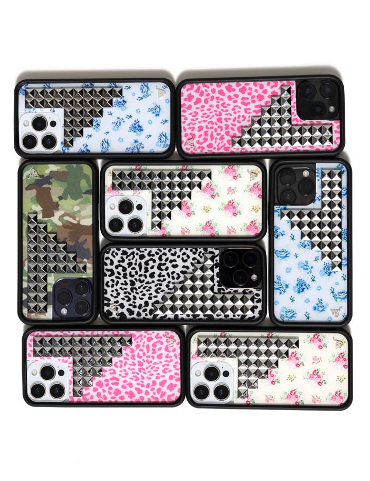 Snow Meow Stud iPhone 17 Case