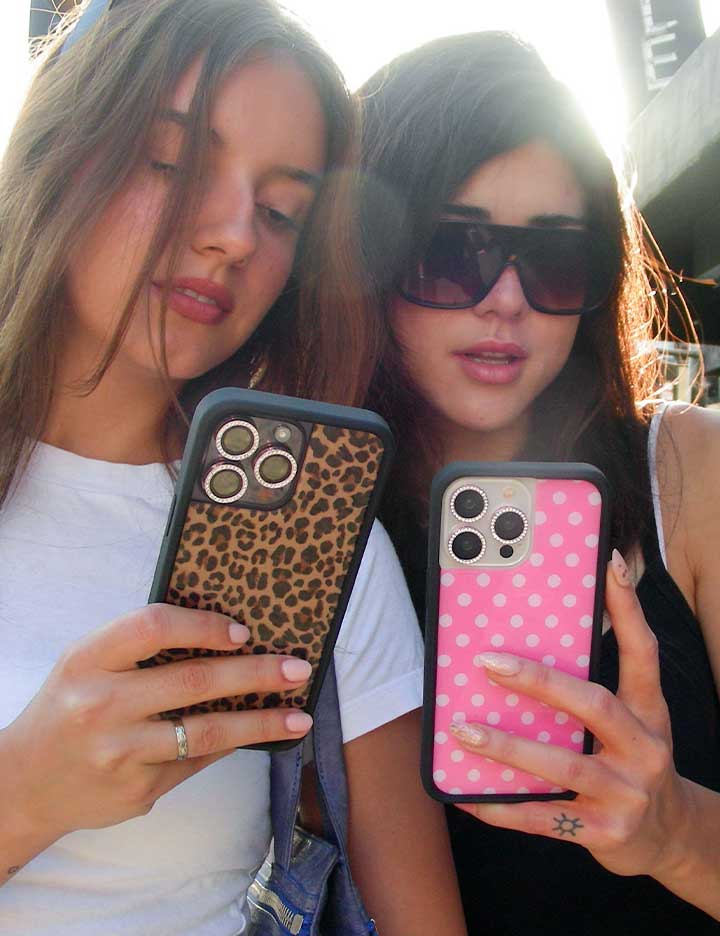 Polka Dot - Pink and White iPhone 18 Pro Max Case